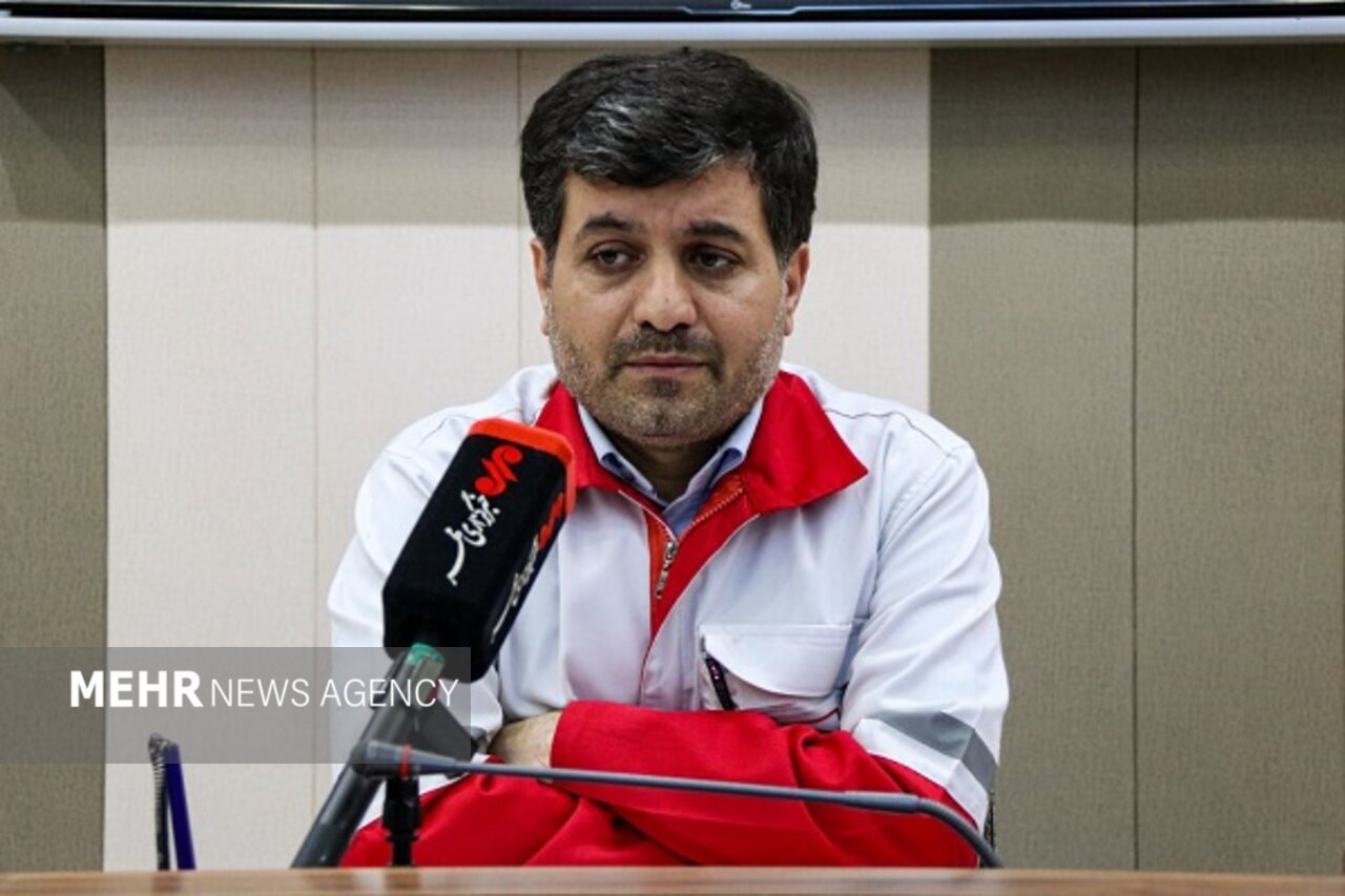 سلیمی: ۳۵ نفر در سواحل گیلان از خطر مرگ نجات یافتهاند سلیمی: ۳۵ نفر در سواحل گیلان از خطر مرگ نجات یافتهاند