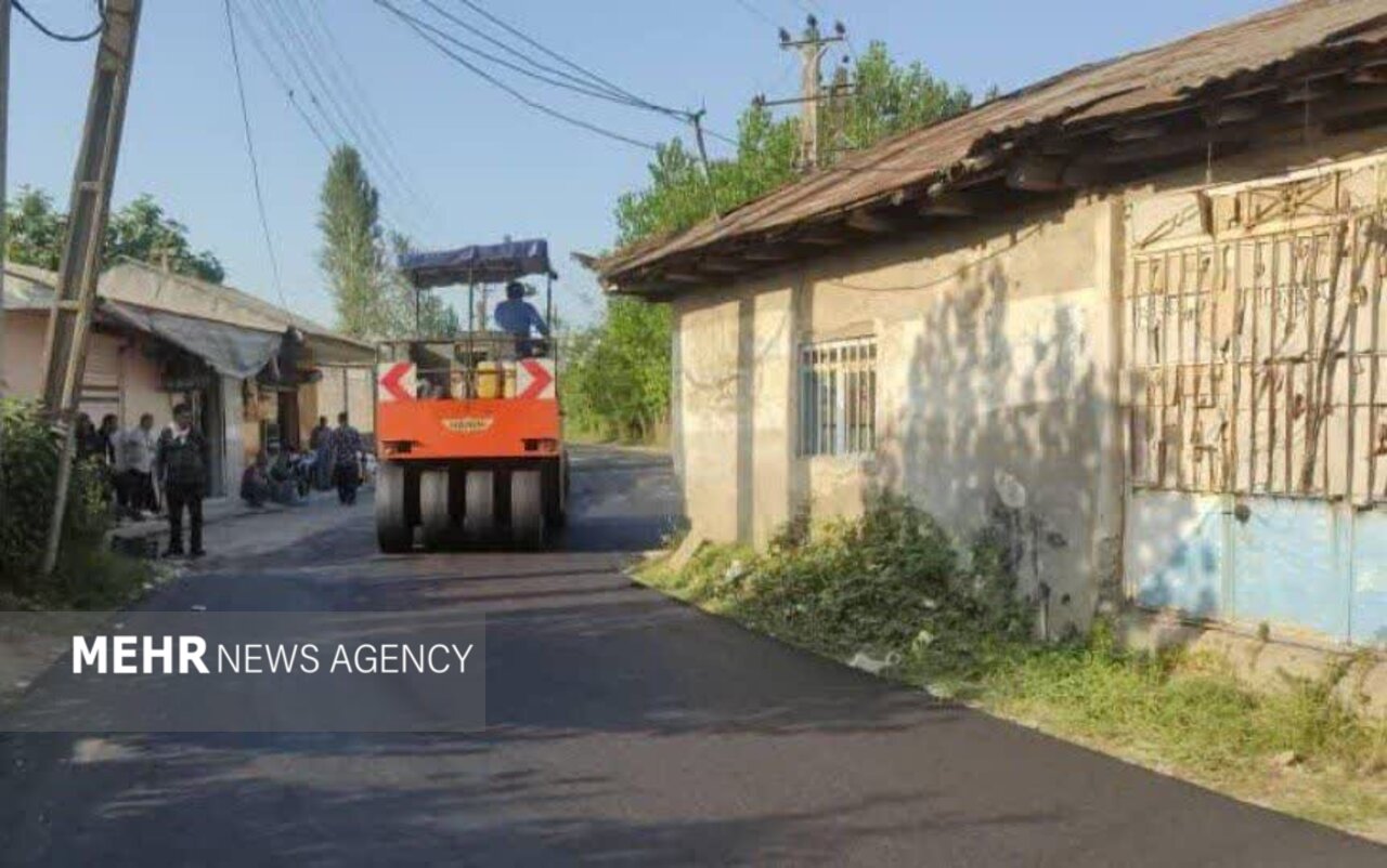 آغاز عملیات ترمیم و روکش آسفالت محور ویشکا – جیرسرویشکا در خشکبیجار