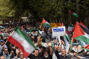 هەموو ئێران دژی تاوانکاریی ئیسڕائیل لە غەززە هاتنە سەر شەقام+ وێنە