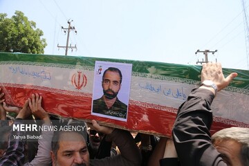 پیام مادر یک شهید اهل رسانه‌ خطاب به آمریکا و رژیم صهیونیستی