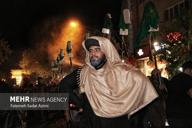 کاروان نمادین اسرای کربلا در قم