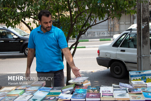 جمعه بازار کتاب در گرگان