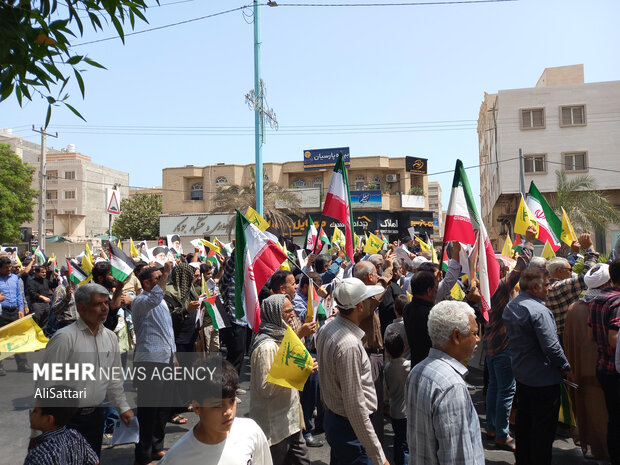 راهپیمایی «جمعه نصر» و «جمعه خشم»  در بندرعباس برگزار شد