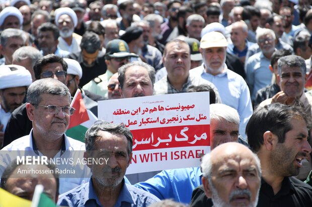 فریاد استکبار ستیزی مردم در خضرآباد طنین انداز شد