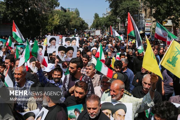 راهپیمایی جمعه خشم و نصر در اردبیل