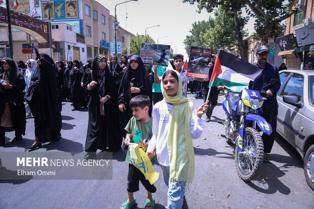 راهپیمایی «جمعه‌ خشم» در سنندج