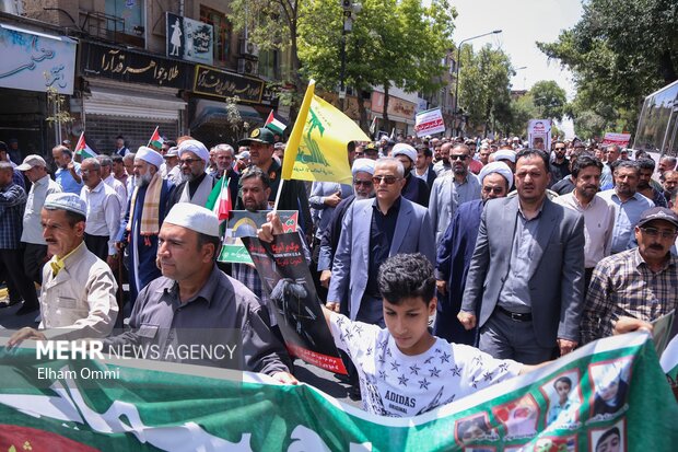 راهپیمایی «جمعه‌ خشم» در سنندج