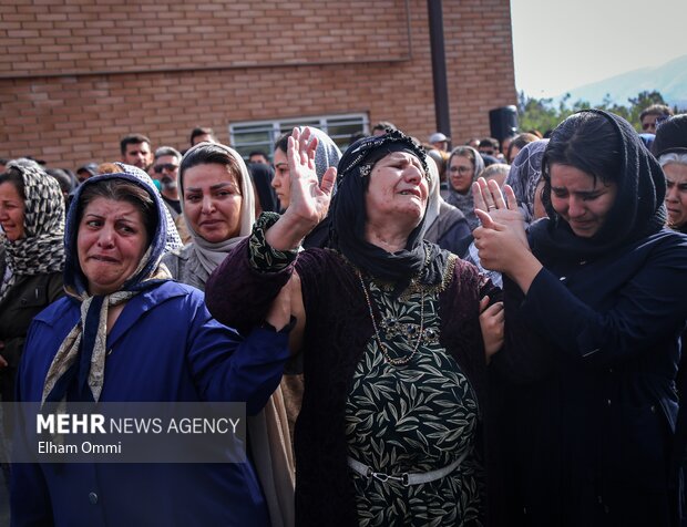 تشییع پیکر حمید مرادی در بهشت محمدی سنندج