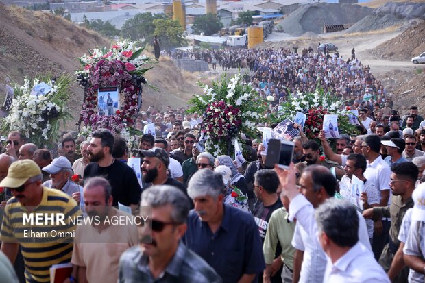 تشییع پیکر حمید مرادی در بهشت محمدی سنندج