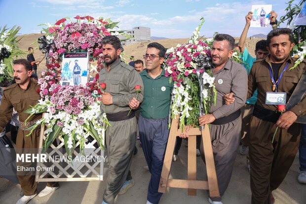 تشییع پیکر حمید مرادی در بهشت محمدی سنندج