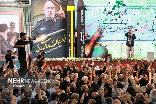 بزرگداشت چهلمین روز شهادت سردار سپهبد شهید حسین سلامی 35