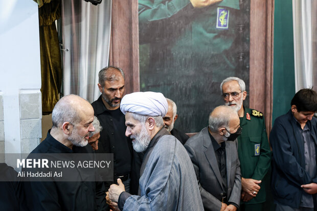 بزرگداشت چهلمین روز شهادت سردار سپهبد شهید حسین سلامی 45