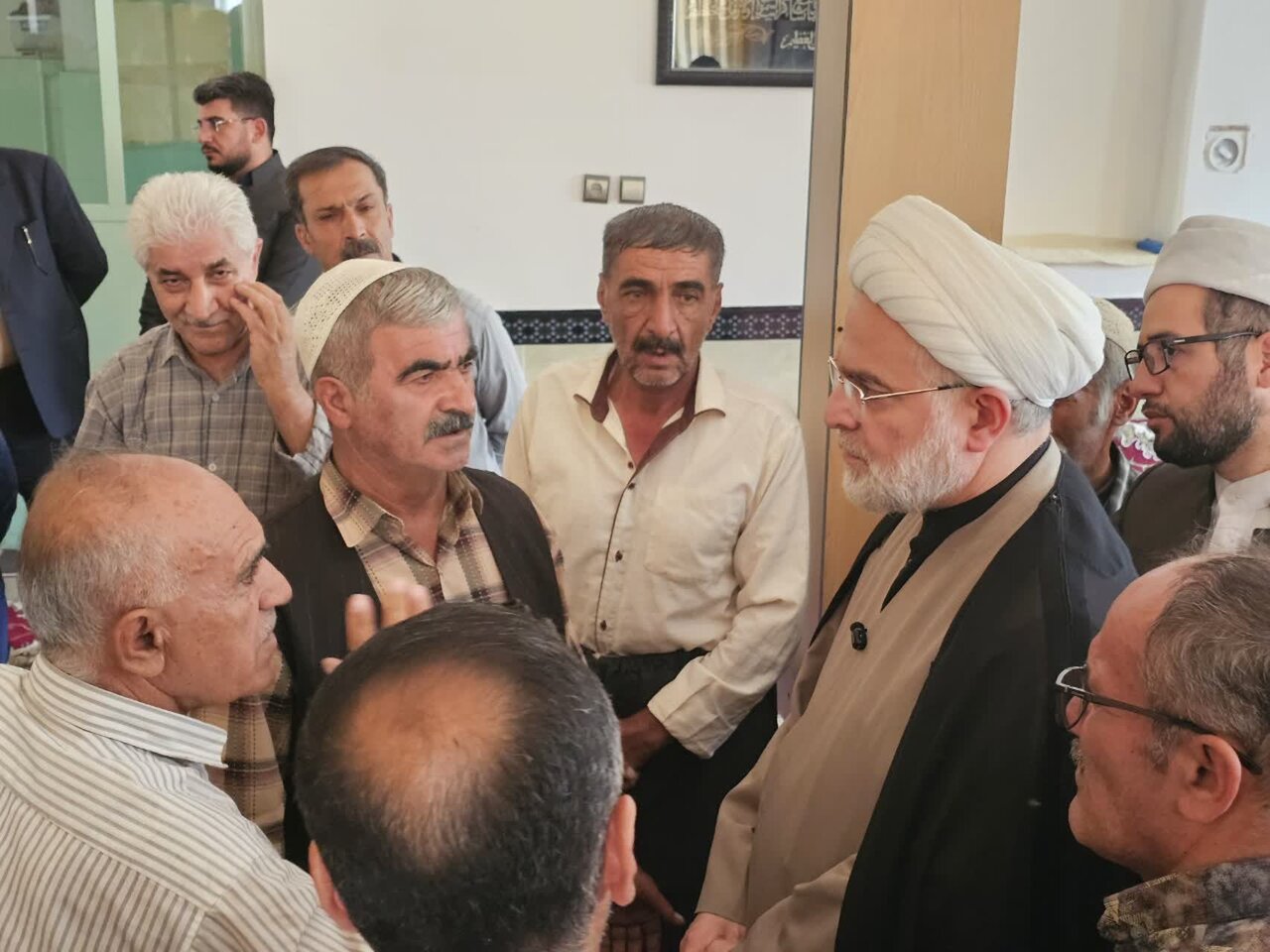 نماز جمعه محور وحدت و معنویت جامعه است