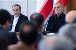 President Pezeshkian visits Foreign Ministry