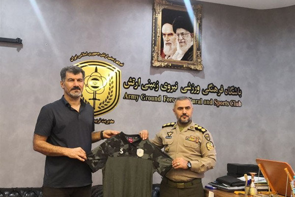 داریوش یزدی سرمربی تیم فوتبال نیروی زمینی شد