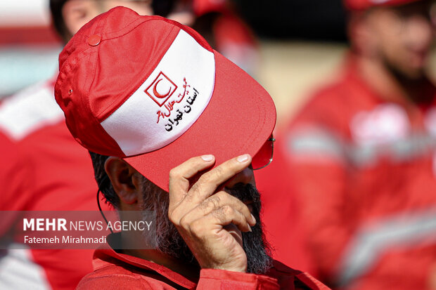 آیین بدرقه ناوگان امدادی و درمانی جمعیت هلالاحمر - اربعین ۱۴۰۴