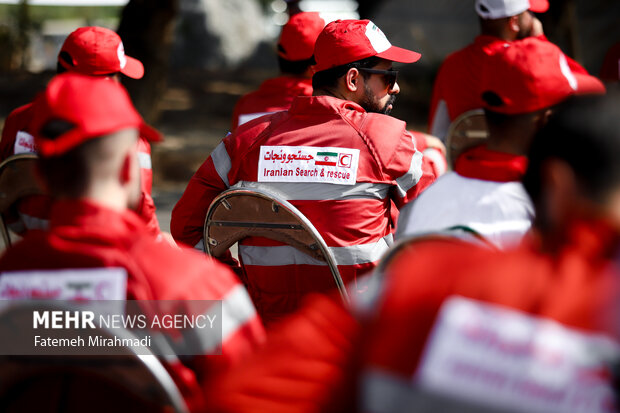 آیین بدرقه ناوگان امدادی و درمانی جمعیت هلالاحمر - اربعین ۱۴۰۴