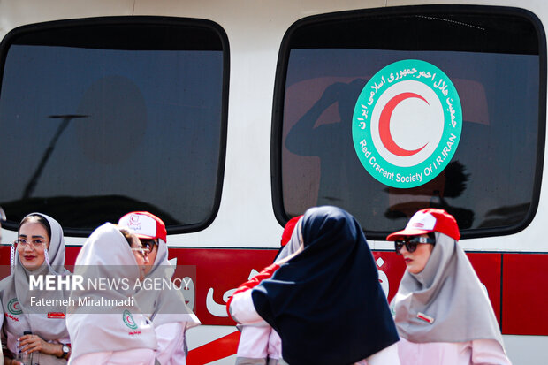 آیین بدرقه ناوگان امدادی و درمانی جمعیت هلالاحمر - اربعین ۱۴۰۴