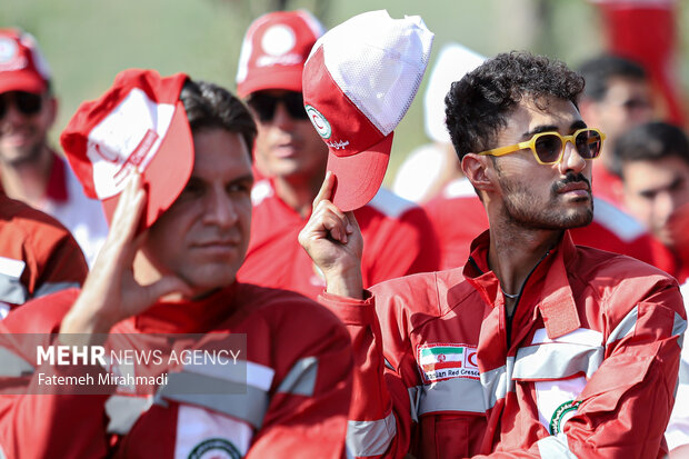 آیین بدرقه ناوگان امدادی و درمانی جمعیت هلالاحمر - اربعین ۱۴۰۴