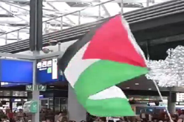 Hollanda'da Gazze'ye destek gösterisi