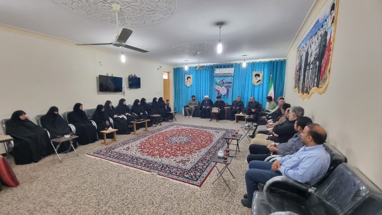 نماز جمعه محور وحدت بین آحاد جامعه است