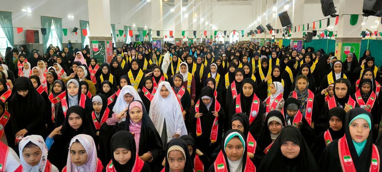 نماز جمعه؛ سنگر وحدت و تریبون مقابله با جنگ نرم دشمن