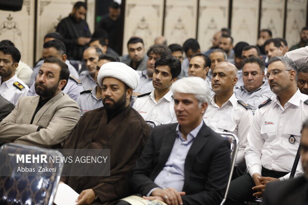 آیین گرامیداشت سالروز اقامه اولین نماز جمعه پس از پیروزی انقلاب اسلامی