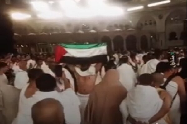 فریاد «وا اسلاماه» حاجی مصری برای حمایت از غزه در اطراف کعبه+ فیلم فریاد «وا اسلاماه» حاجی مصری برای حمایت از غزه در اطراف کعبه+ فیلم
