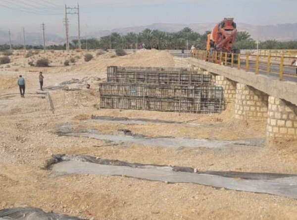 اجرای ۴۸ پروژه نگهداری و بازسازی ابنیه فنی در راههای بوشهر اجرای ۴۸ پروژه نگهداری و بازسازی ابنیه فنی در راههای بوشهر