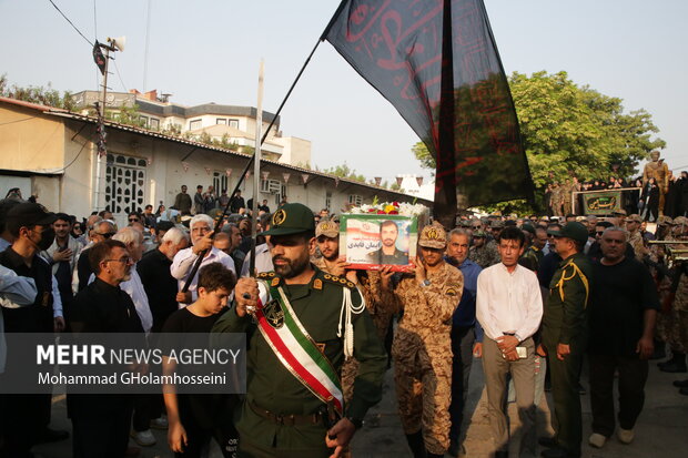 مراسم تشییع پیکر شهید ایمان قائدی شهید امنیت در بوشهر