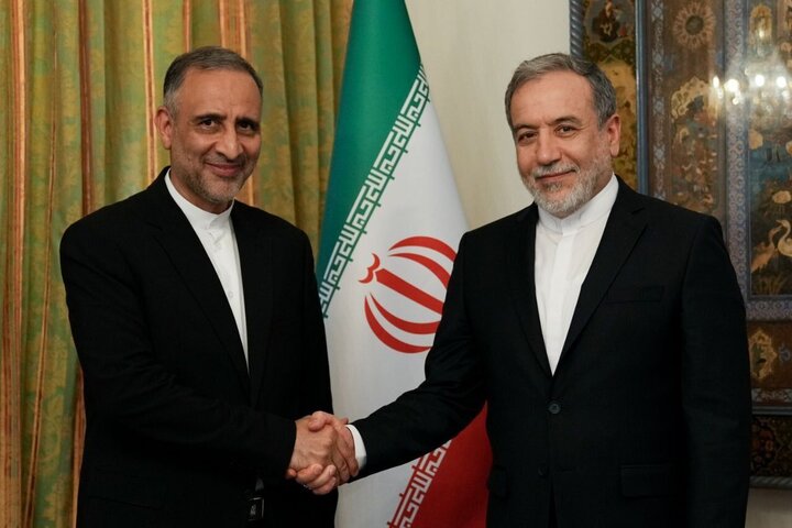Iran FM emphasizes strengthening relations with Jordan