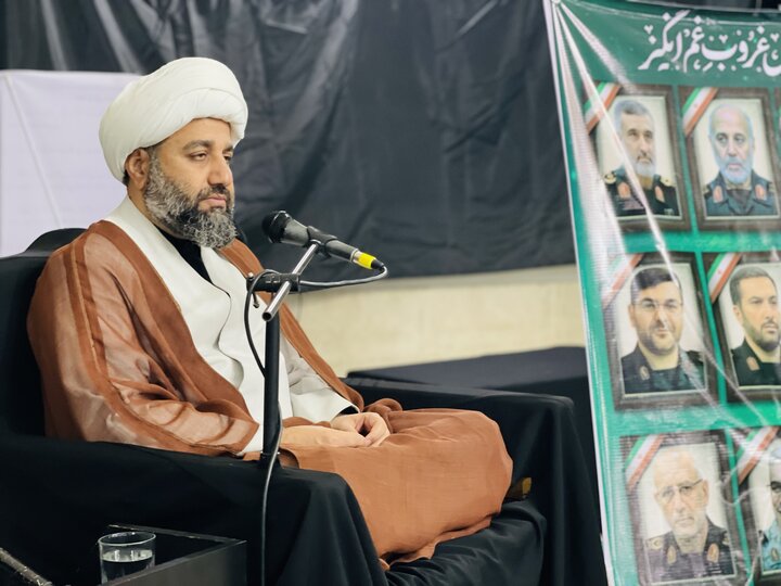 مراسم چهلم شهدای اقتدار در خارگ برگزار شد