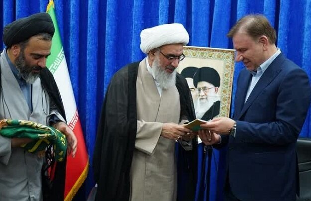 نماز جمعه بوشهر باید الگوی کشور باشد