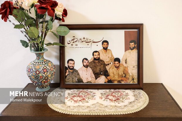 حضور رئیس مجلس در منزل سردار سرلشکر شهید غلامرضا محرابی 14