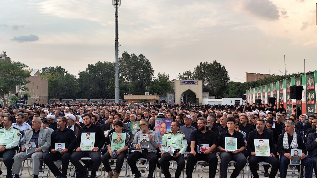 مراسم اربعین شهدای اقتدار آذربایجان شرقی در تبریز برگزار شد