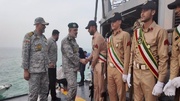 Iran Navy commander visits naval units in Strait of Hormuz