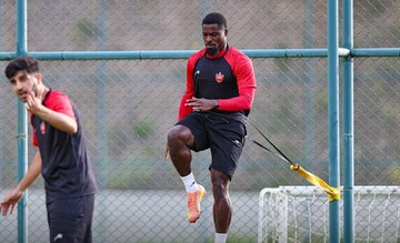 بازیکن پرسپولیسی مبتلا به هپاتیت تشویق شد