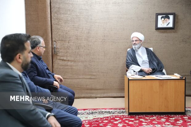 هشدار نماینده ولیفقیه در سمنان: «کمآبی» به مهاجرت گسترده دامن میزند هشدار نماینده ولیفقیه در سمنان: «کمآبی» به مهاجرت گسترده دامن میزند