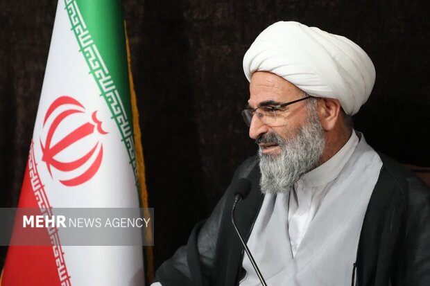 «قرآن» رمز عبودیت و بندگی خدا؛ فرهنگ قرآنی ترویج یابد «قرآن» رمز عبودیت و بندگی خدا؛ فرهنگ قرآنی ترویج یابد