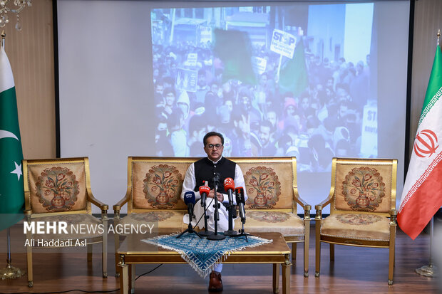 نشست خبری سفیر کشور پاکستان در ایران