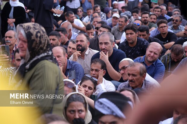 تشییع پیکر حافظ محیط زیست «خبات امینی» در سنندج