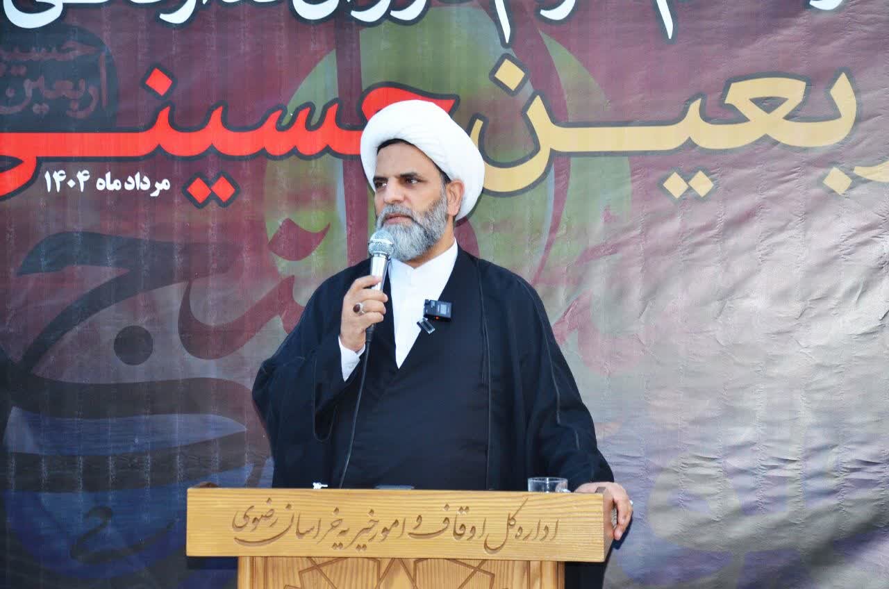 موکب امام رضا(ع) به زائران در کربلا خدمت رسانی می‌کند