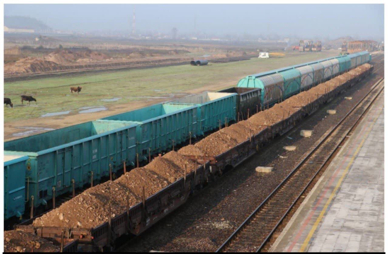 افزایش ۷۶ درصدی تخلیه بار در راه‌آهن شمال