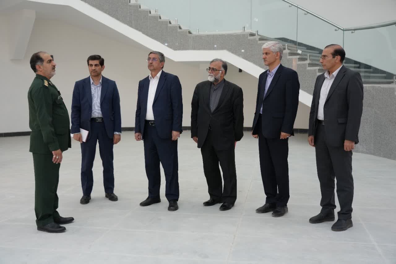 گنجینهای از خاطرات دفاع مقدس؛ جایی که تاریخ مقاومت و رشادت زنده است 4