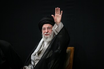 ڕێبەری باڵای ئێران: گەلی ئێران هێز و ورە و خۆڕاگری خۆی بە جیهان نیشان دا