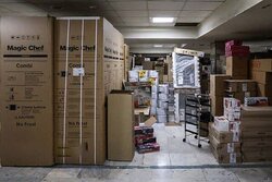 توقیف ۲۲ میلیارد کالای فاقد مجوز در لرستان؛ ۸ نفر دستگیر شدند