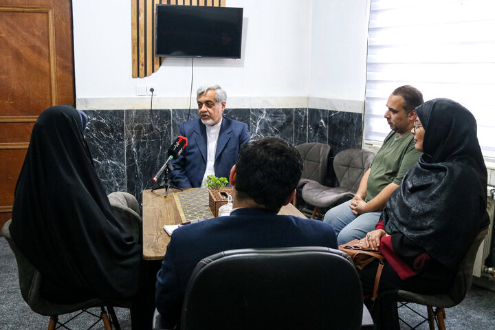 فرماندار رشت: نگاه برخی دستگاهها نسبت به رسانه صوری و تزئینی است