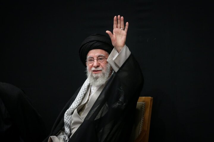 ڕێبەری باڵای ئێران: گەلی ئێران هێز و ورە و خۆڕاگری خۆی بە جیهان نیشان دا