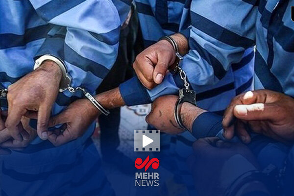 جزئیات دستگیری باند حرفهای اخاذی با جعل عنوان مامور فراجا جزئیات دستگیری باند حرفهای اخاذی با جعل عنوان مامور فراجا