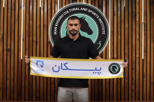 قرارداد دروازهبان پیکان تمدید شد